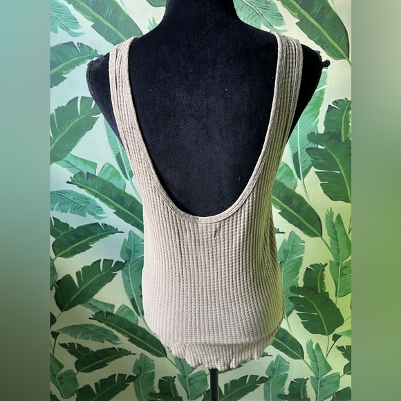Carly Jean Los Angeles brown waffle slouchy tank top size S - Picture 5 of 7
